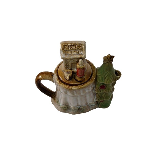 VTG Christmas Mini Teapot Glazed Ceramic Tree Star Candle Holly House 5" x 4.5" - Picture 6 of 10